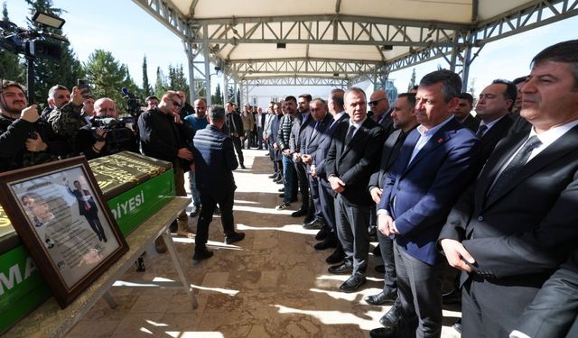 Özgür Özel, Zeynal Bakır'ın cenaze törenine katıldı