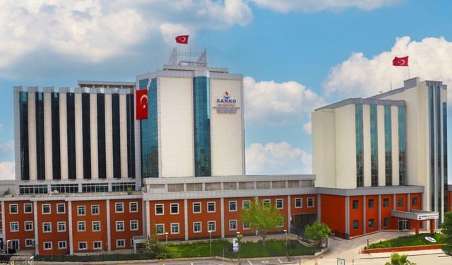 SANKO Üniversitesi Hastanesi'nde saç ekim merkezi hizmete girdi