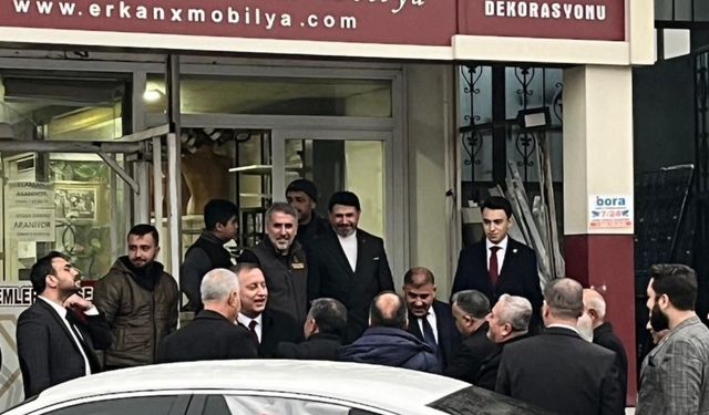 Yeniden Refah Partisi Genel Başkan Yardımcısı Yılmaz Adıyaman'da marangoz esnafıyla buluştu