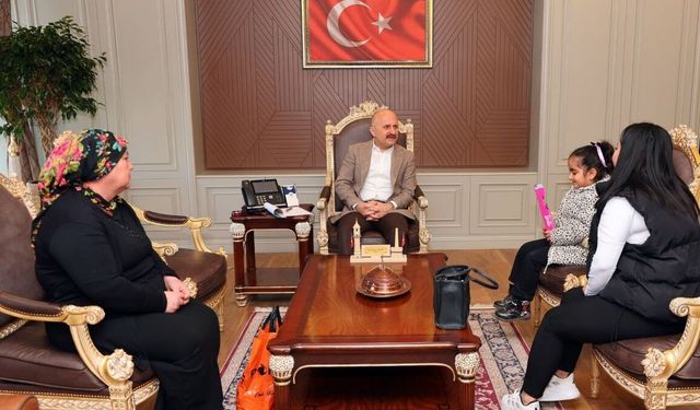 Adıyaman Valisi Osman Varol, vatandaşların sorunlarını dinledi