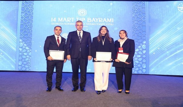 Adıyamanlı Sağlıkçılara Ödül