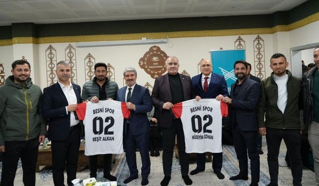 Milletvekili Özhan'dan Besni'deki amatör spor kulüplerine maddi destek