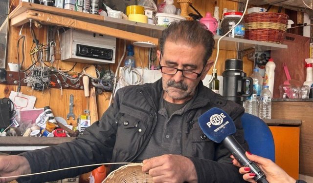 Ömer Kocakaya, Adıyaman'da kaybolmaya yüz tutmuş mesleğini 40 yıldır sürdürüyor - Videolu Haber