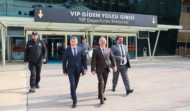 Vali Varol Adıyaman Havalimanı Müdürlüğü'ne çalışma ziyareti gerçekleştirdi