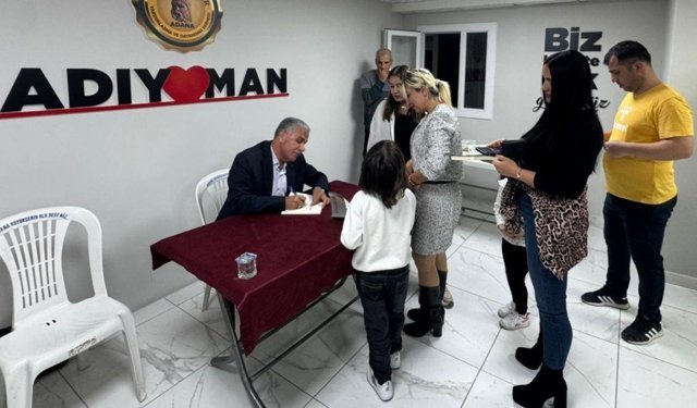 Adana'da anlamlı buluşma: Fahrettin Çelik okurlarıyla bir araya geldi - Videolu Haber