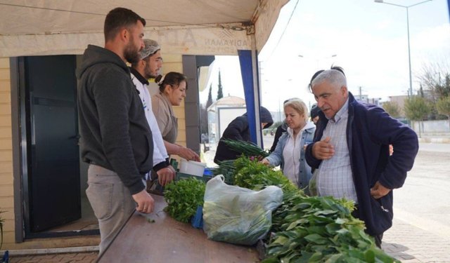 Adıyaman Belediyesi'nden uygun fiyatla 'taze sebze' satışı - Videolu Haber