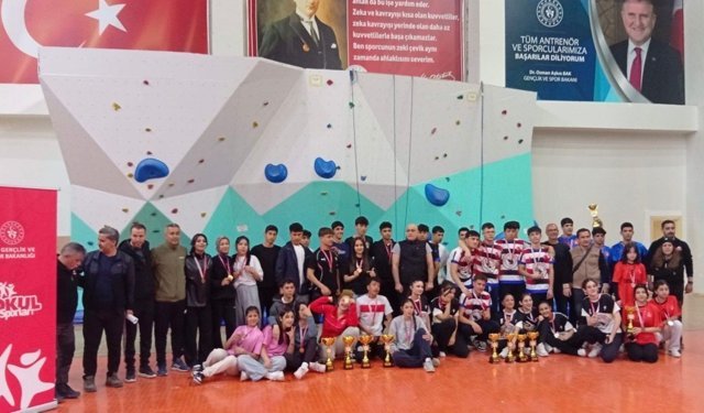 Adıyaman'da, Gençler A ve B Kız/Erkek Kategorisi Sportif Tırmanış İl Yarışmaları tamamlandı