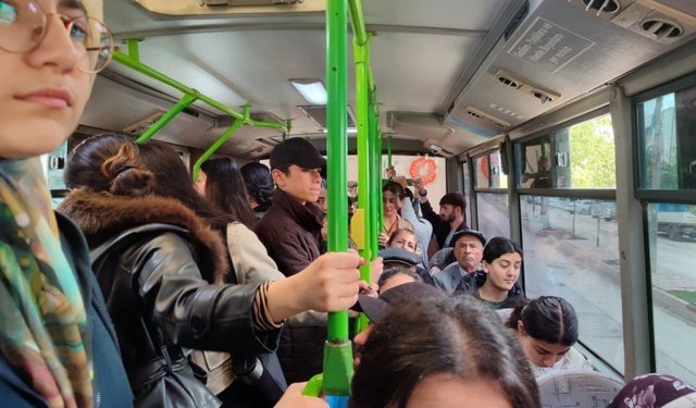 Adıyaman'da Kolej Hattı'nda yoğunluk tepkisi: Vatandaşlar sefer artışı talep ediyor