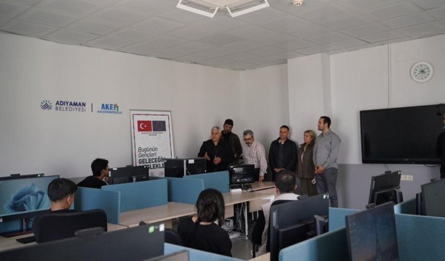 Adıyaman'da öğrenciler, DİGEM'de dijital geleceğe hazırlanıyor - Videolu Haber