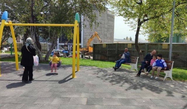 Adıyaman'da veliler endişeli: 'Çocuklarımızı gönül rahatlığıyla okula gönderemiyoruz' - Videolu Haber