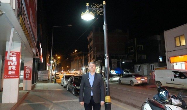 Adıyaman'ın kalbi yenileniyor: Atatürk ve Gölbaşı caddeleri ışıl ışıl - Videolu Haber