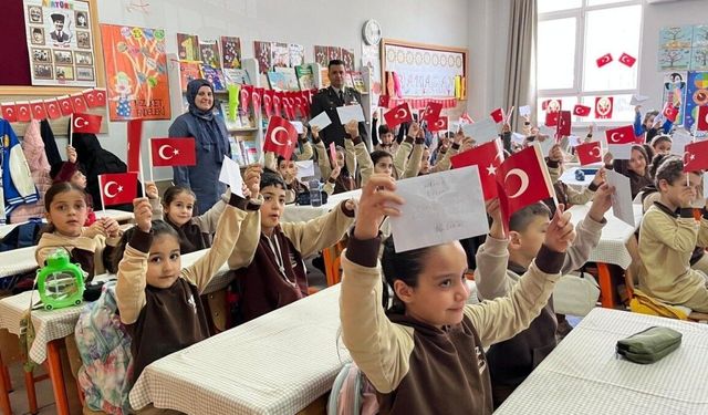 Adıyamanlı Miniklerden Mehmetçiğe Mektup
