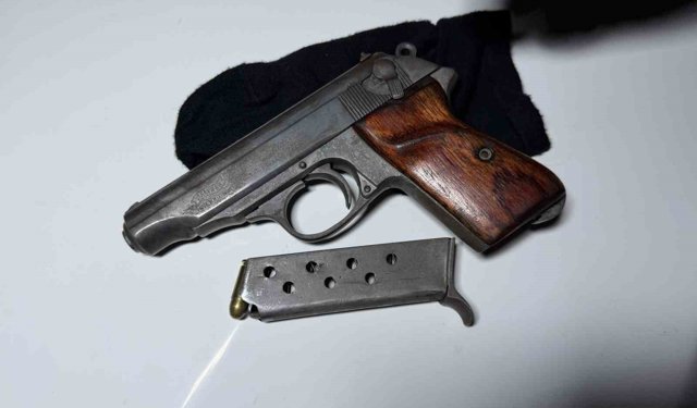 Tabancayla yakalanan şahıs gözaltına alındı