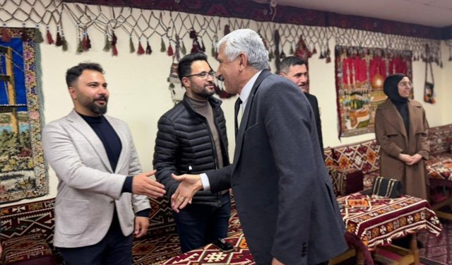 Başkan Hallaç, Kahta'da hukukçularla bir araya geldi