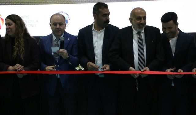 Diyarbakır'da açılan 'Güneydoğu Yerel Zincirler Fuarı'na Yoğun İlgi