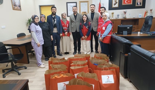 Kahta Devlet Hastanesi'ne kızılay heyetinden anlamlı hastane ziyareti