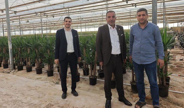 Turan Yıldırım'dan Kahta'daki süs bitkileri serasına ziyaret