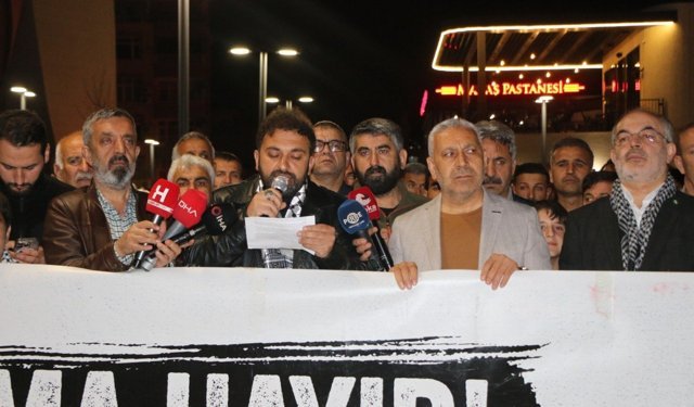 Adıyaman'da yatsı namazı sonrası Küresel Sumud Filosu'na destek açıklaması - Videolu Haber