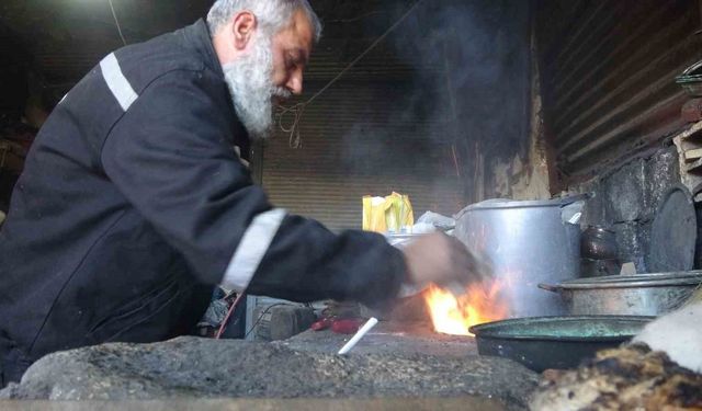 Adıyaman'da Kalaycı Ustası Çırak Bulamamaktan Yakındı