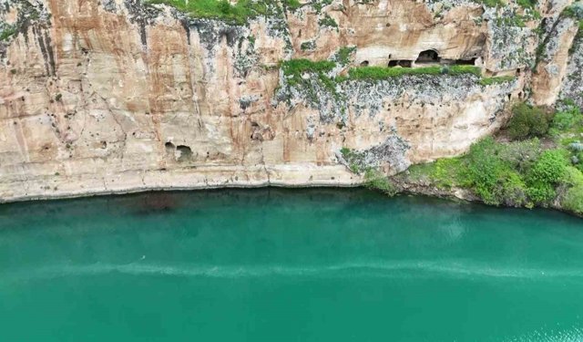 Adıyaman Kızılin Kanyonu’nda İlkbahar Manzaraları Görsel Şölen Sundu