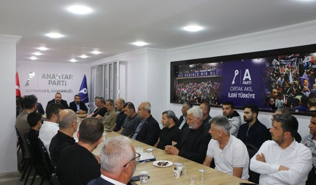 Anahtar Parti Adıyaman İl Başkanlığı'nda bayramlaşma programı düzenlendi