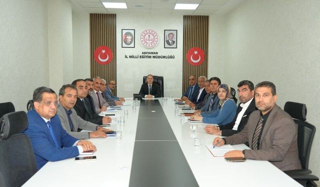 İl Milli Eğitim Müdürlüğü'nde haftalık değerlendirme toplantısı yapıldı