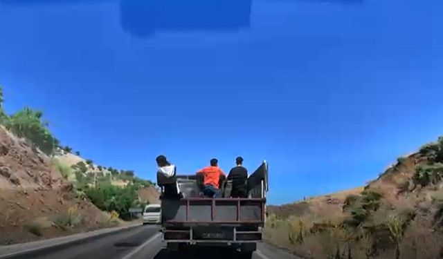 Adıyaman-Çelikhan Yolunda Tehlikeli Yolculuk Kamaraya Yansıdı