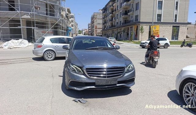 Adıyaman'da Otomobil İle Motosiklet Çarpıştı 1 Yaralı