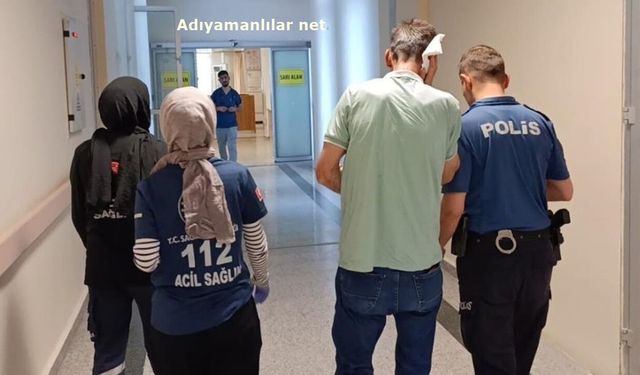 İnşaattan düşen malzeme yolda geçen yayayı yaraladı