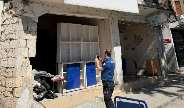 Ulucami Mahallesi'ndeki Metruk Bina Tehlike Saçıyor