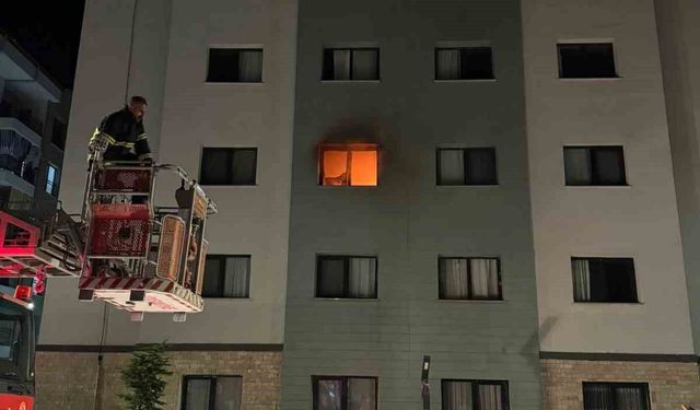 Adıyaman Mara Mahallesi'nde 6 Katlı Binada Yangın
