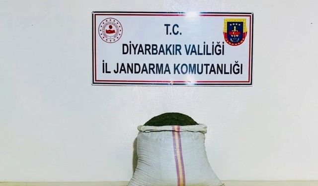 Diyarbakır'da 10 Kiloyu Aşkın Esrar Yakalandı