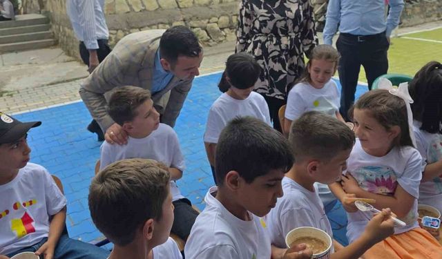 Kaymakam Algın Karaburun'daki Aşure Etkinliğine Katıldı