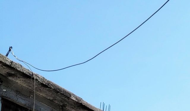 Şanlıurfa'da pes dedirten olay: Kaçak elektrikle araç şarj istasyonu