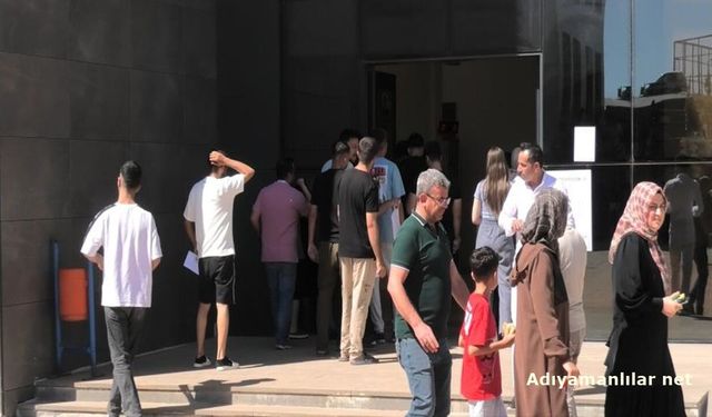 Besni'de AYT Heyecanı Yaşandı