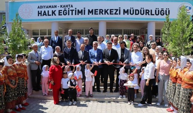 Kahta Halk Eğitimi Merkezi yıl sonu sergisi açıldı
