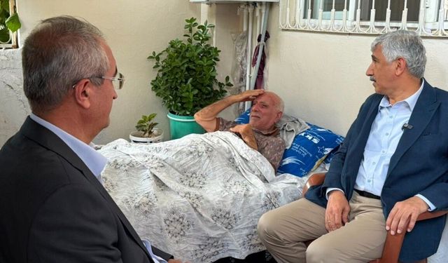 Mehmet Can Hallaç 'Babalar Günü' kapsamında bir dizi ziyarette bulundu