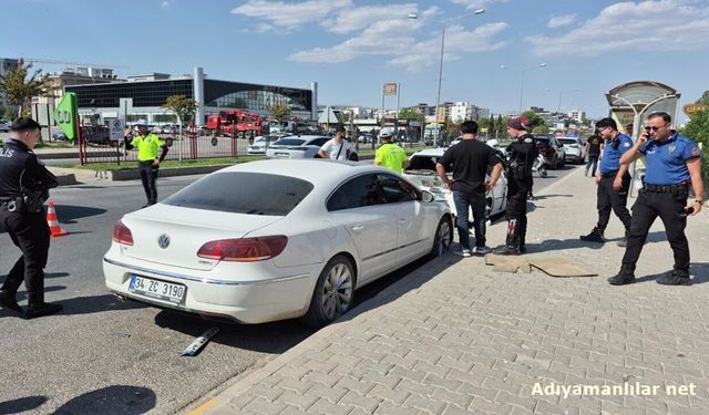 Adıyaman'da Küçük Sanayi Kavşağında Kaza 3 Yaralı