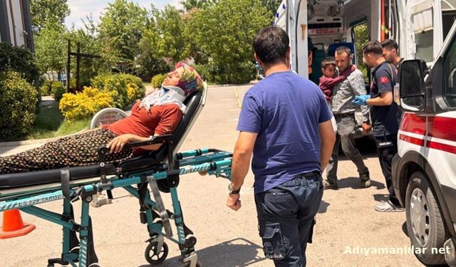 Kahta'da Takla Atan Araçta 2 Çocuk Dahil 4 Yaralı