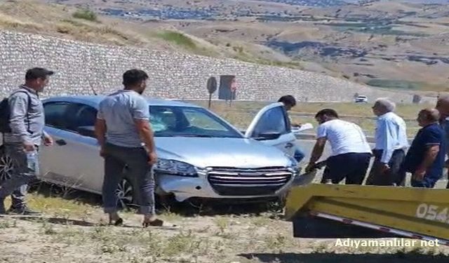 Kahta-Siverek Yolunda Otomobil Refüje Çıktı 1 Yaralı