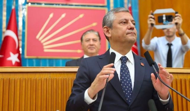 Özgür Özel: 'Bu kürsüye vakti gelmiş bir vedanın hüznünü taşıyarak çıktım'