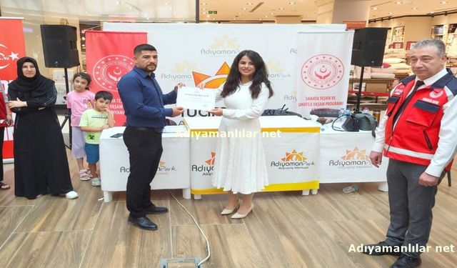 Adıyaman'da Şehit Yakınları Ve Gazilerden Ebru Sergisi