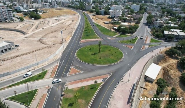 Adıyaman'da Dört Caddeyi Buluşturan Akıllı Kavşak Açıldı