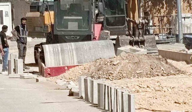 İnşaat işçisi silindirin çarpması sonucu yaralandı