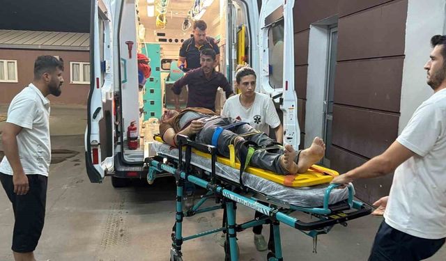 Adıyaman'da motosiklet ile otomobil çarpıştı: 2 yaralı