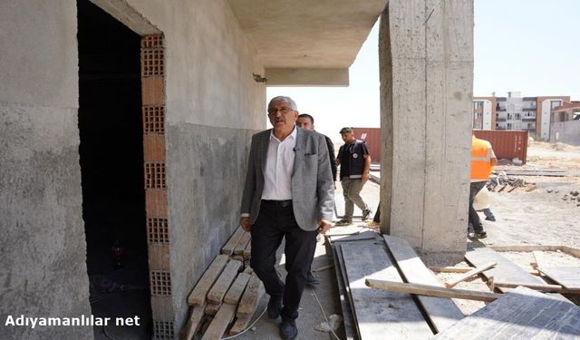 Kahta'da Kadın Yaşam Ve Yüzme Merkezi Yükseliyor