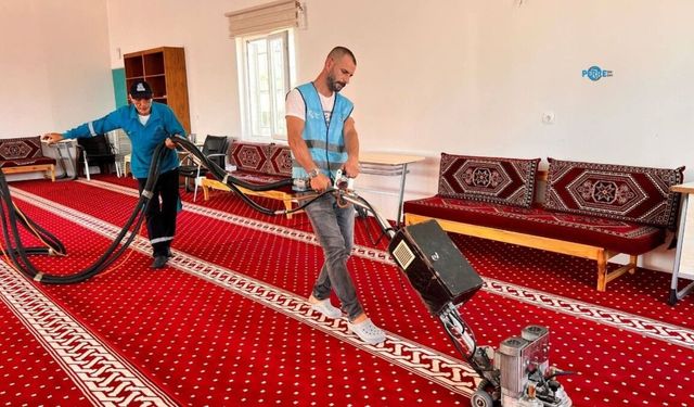 Adıyaman Belediyesinden cami, cemevi ve Kur'an kurslarında hijyen çalışması