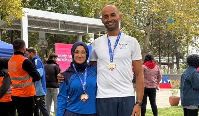 Adıyaman'lı Sporcu Emine Nur Türkiye şampiyonu oldu