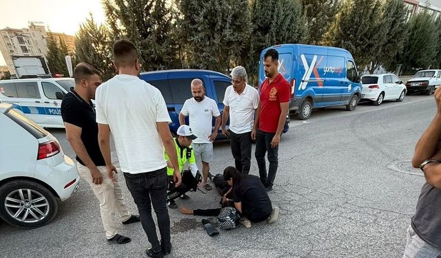 Motosiklet ile otomobil çarpıştı: 1 yaralı