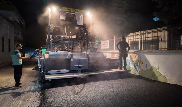 Mara ve Musalla mahallelerinde gece asfalt mesaisi